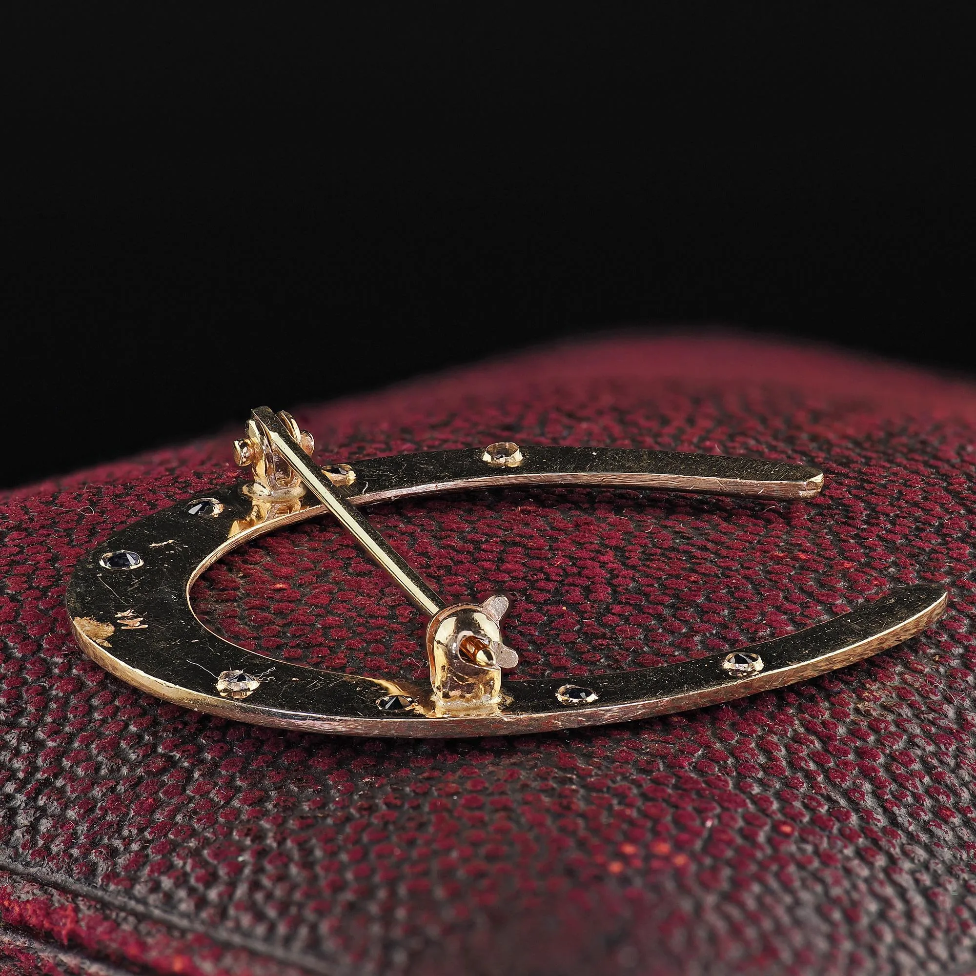 Vintage Estate 14K Yellow Gold Natural Sapphire Horseshoe Pin Brooch