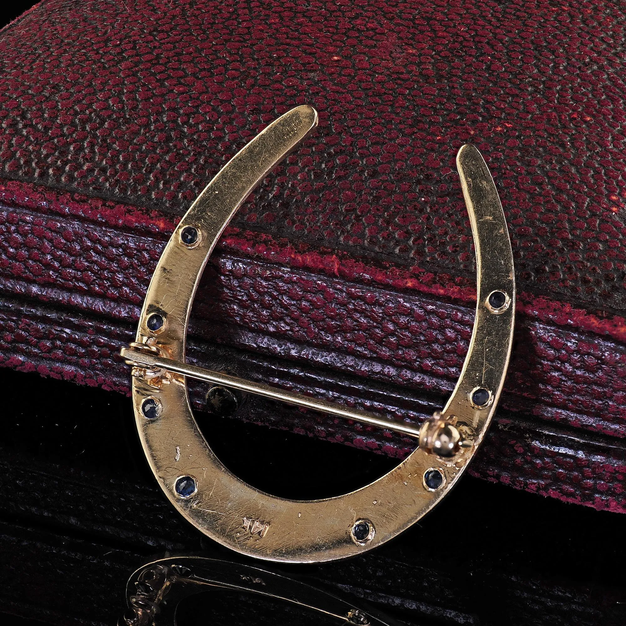 Vintage Estate 14K Yellow Gold Natural Sapphire Horseshoe Pin Brooch