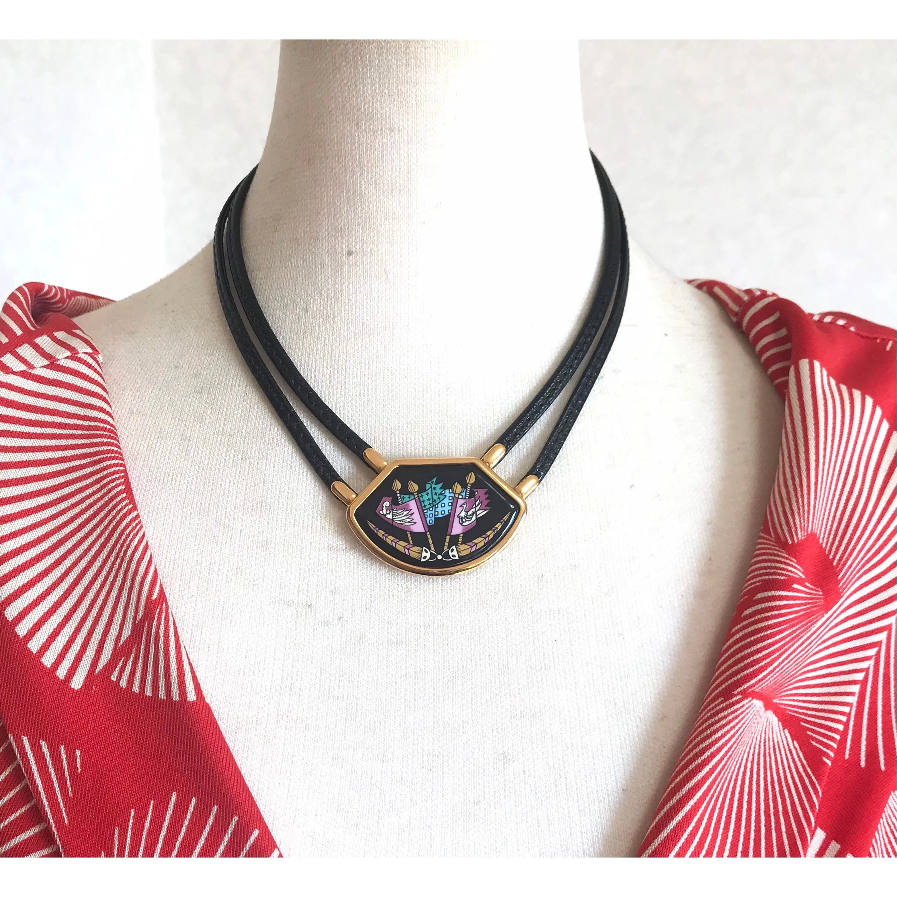 Vintage Hermes black necklace with bird and flag printed enamel pendant top. Ceramic jewelry piece. 060531r2