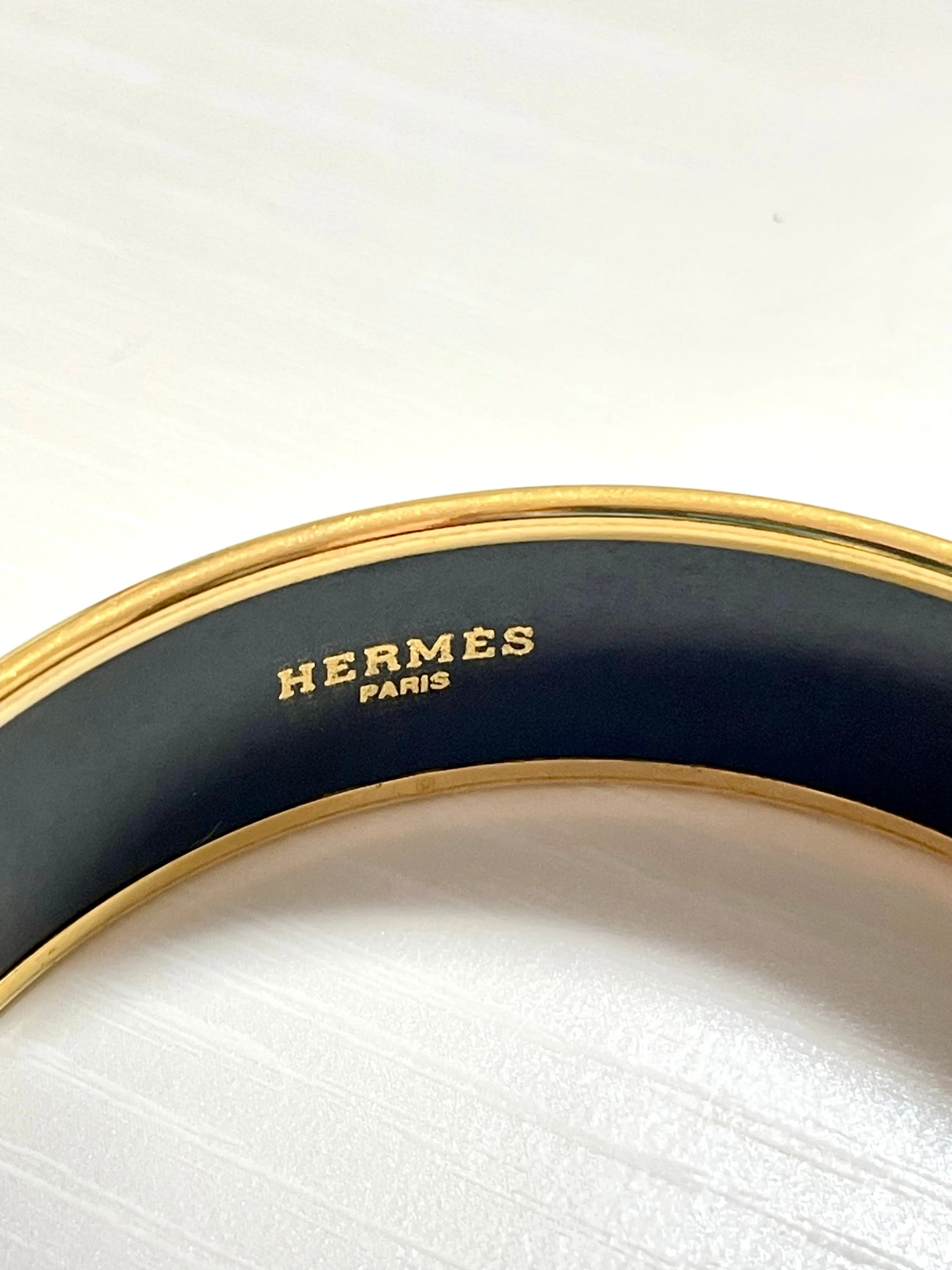 Vintage Hermes cloisonne enamel golden bangle with lion couple design. Classic Hermes GM bracelet. 070225ac4