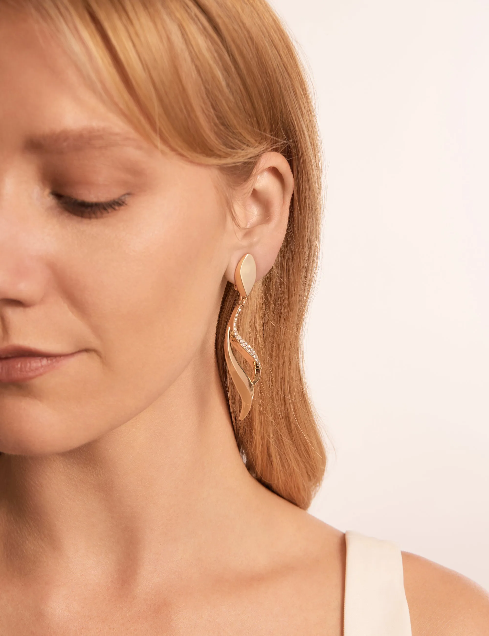 ZEPHYR DROP CLIP EARRING